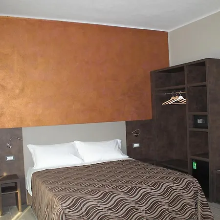 People Travel Guest house *